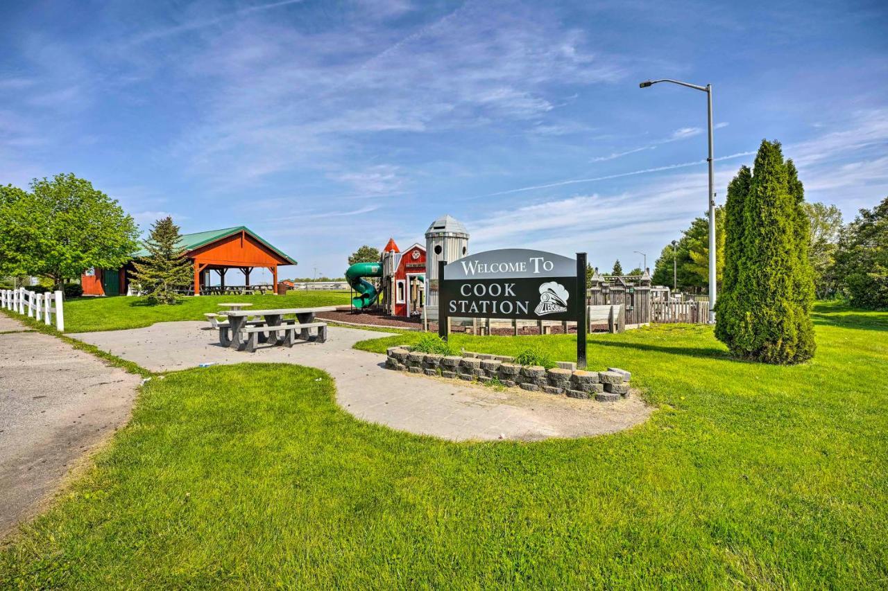 Cozy Goshen Studio Unique Farm Stay! エクステリア 写真