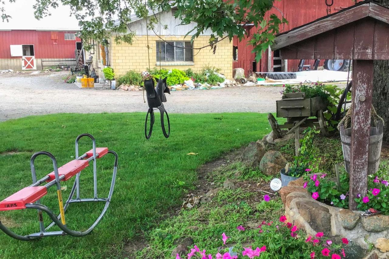 Cozy Goshen Studio Unique Farm Stay! エクステリア 写真
