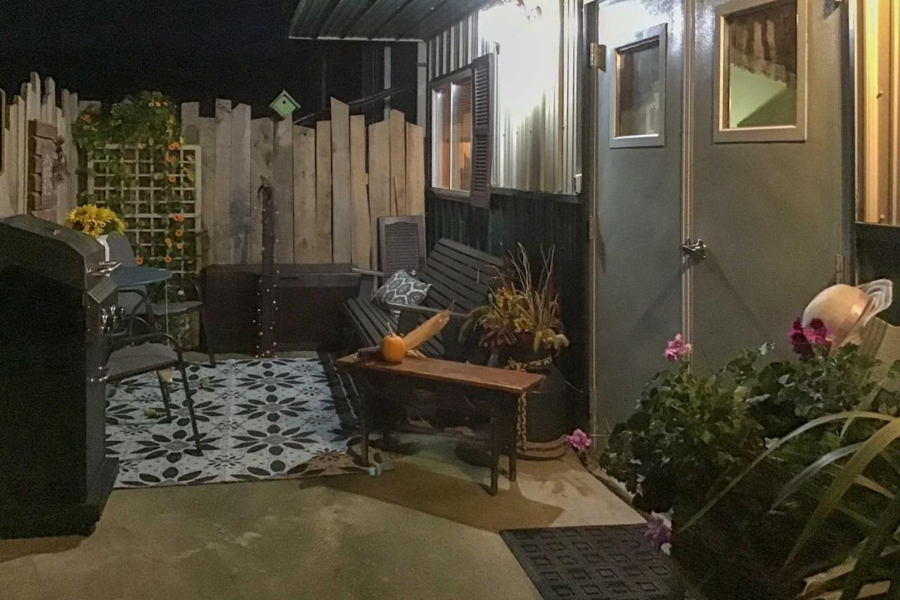 Cozy Goshen Studio Unique Farm Stay! エクステリア 写真