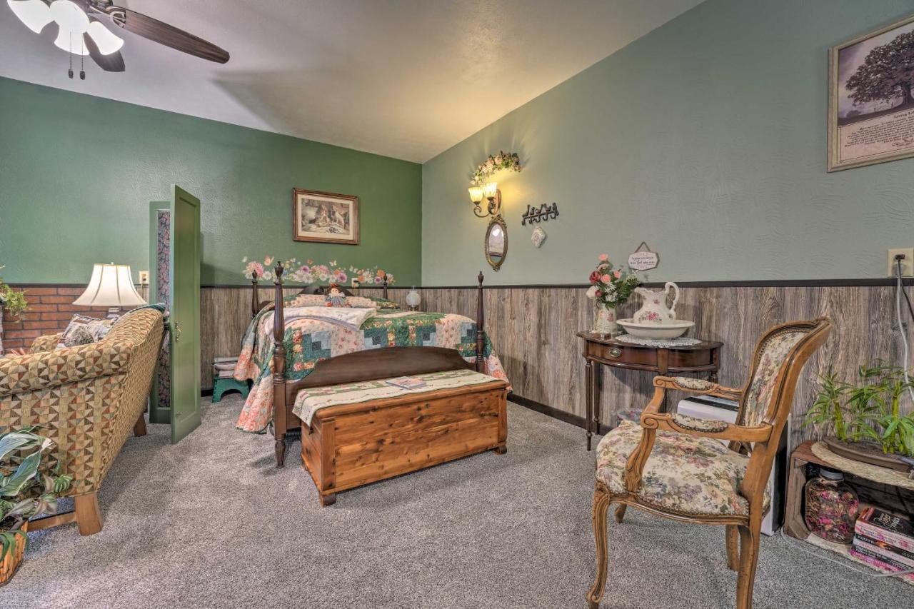 Cozy Goshen Studio Unique Farm Stay! エクステリア 写真