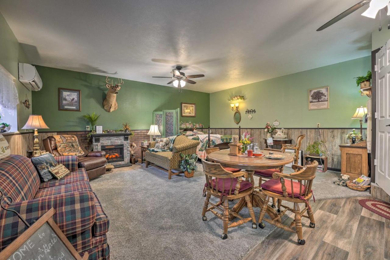Cozy Goshen Studio Unique Farm Stay! エクステリア 写真