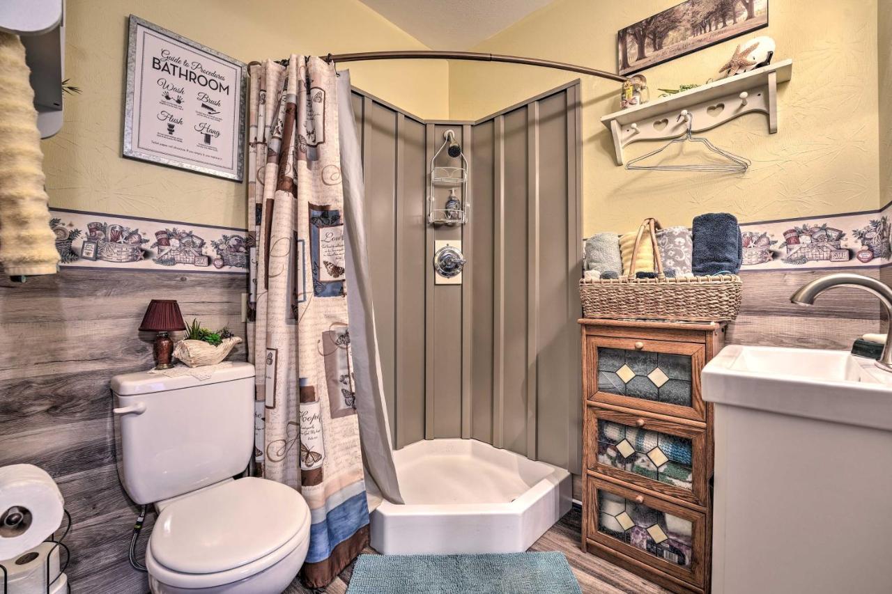Cozy Goshen Studio Unique Farm Stay! エクステリア 写真