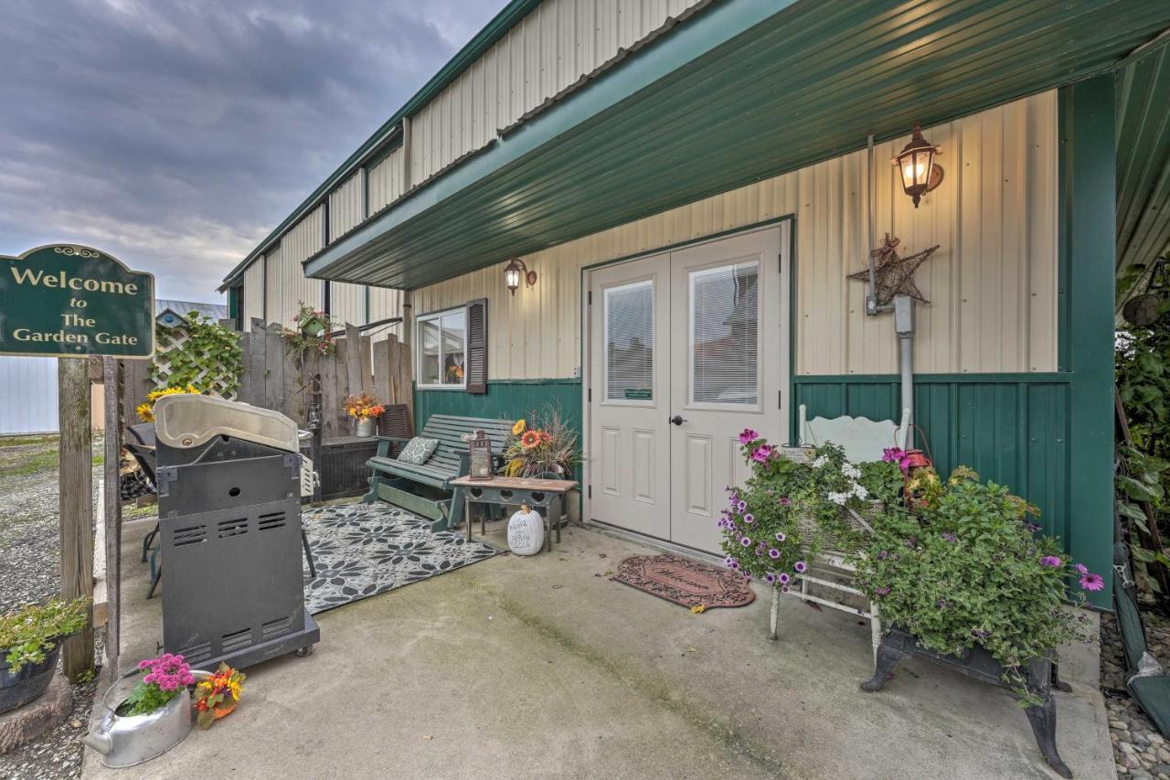 Cozy Goshen Studio Unique Farm Stay! エクステリア 写真