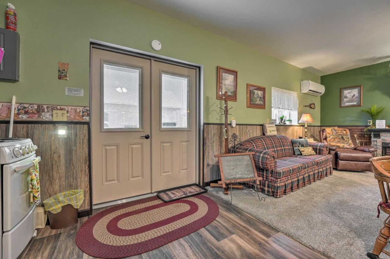Cozy Goshen Studio Unique Farm Stay! エクステリア 写真
